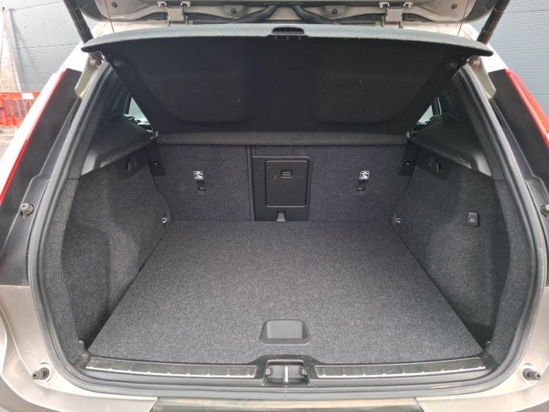 Used Volvo XC40 2021 for sale - 77669618: Photo 8