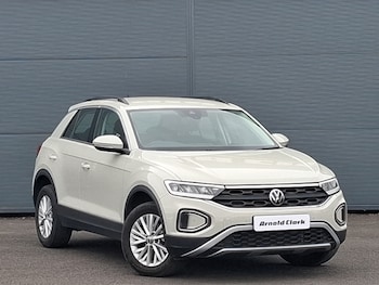Used Volkswagen T-Roc 2023 for sale - 78921631: Photo