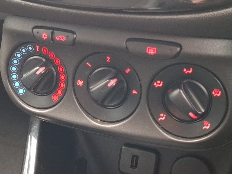 Used Vauxhall Corsa 2016 for sale - 77630376: Photo 14