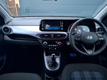 Used Hyundai i10 2025 for sale - 76543553: Photo