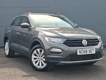 Used Volkswagen T-Roc 2019 for sale - 75775226: Photo