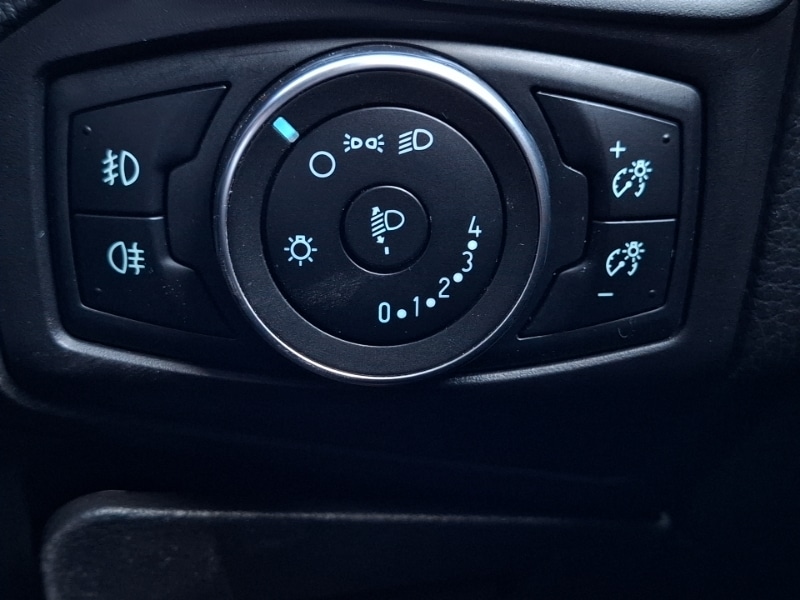 Used Ford Focus 2017 for sale - 77922616: Photo 18