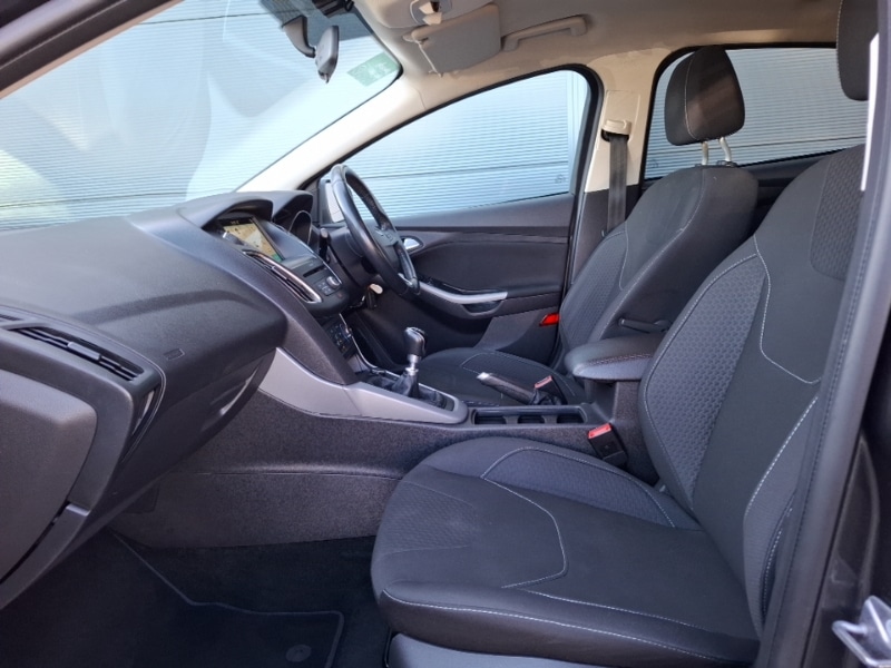 Used Ford Focus 2017 for sale - 77922616: Photo 5