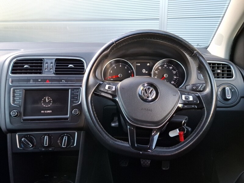 Used Volkswagen Polo 2016 for sale - 76779821: Photo 7