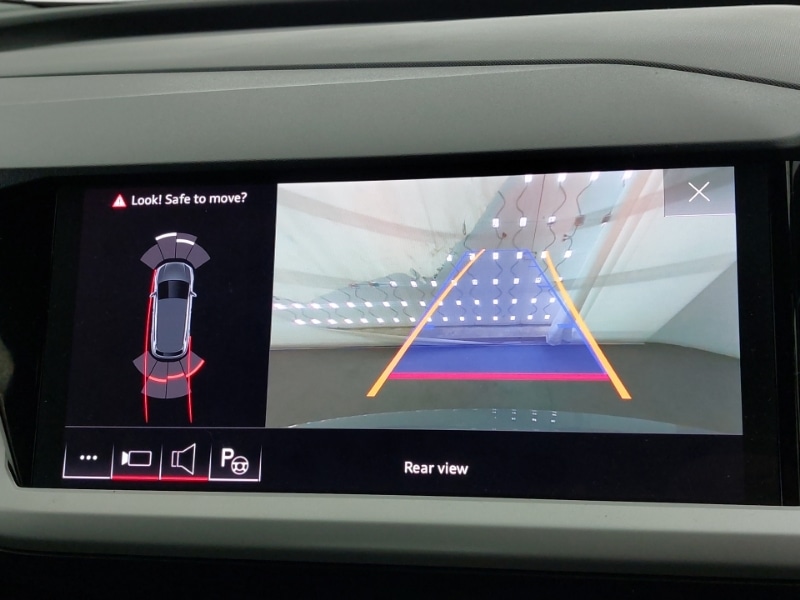 Used Audi Q4 e-tron 2023 for sale - 78071354: Photo 11