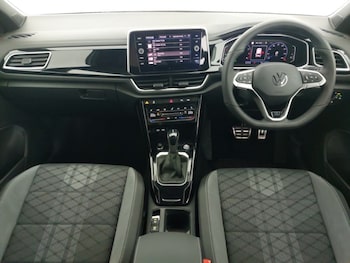 Used Volkswagen T-Roc 2025 for sale - 77130125: Photo