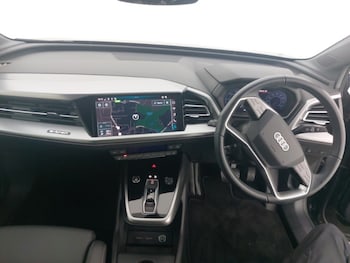 Used Audi Q4 e-tron 2024 for sale - 75332596: Photo