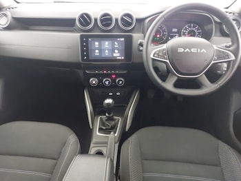 Used Dacia Duster 2024 for sale - 78994669: Photo