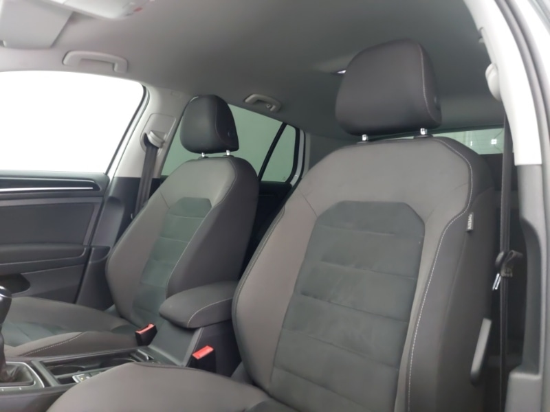 Used Volkswagen Golf 2018 for sale - 78023511: Photo 12