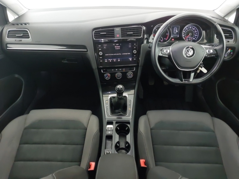 Used Volkswagen Golf 2018 for sale - 78023511: Photo 2