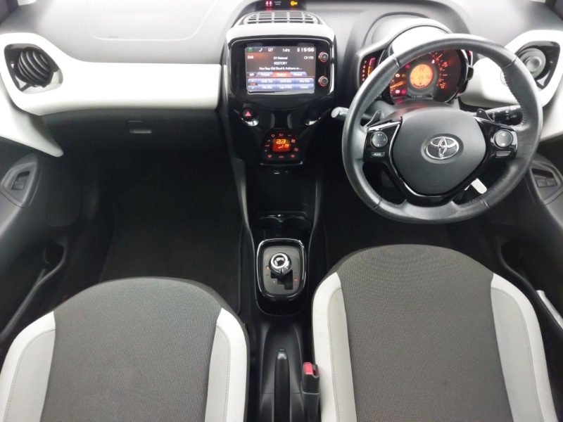 Used Toyota AYGO 2017 for sale - 76771554: Photo 2