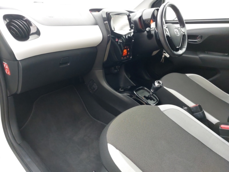 Used Toyota AYGO 2017 for sale - 76771554: Photo 5