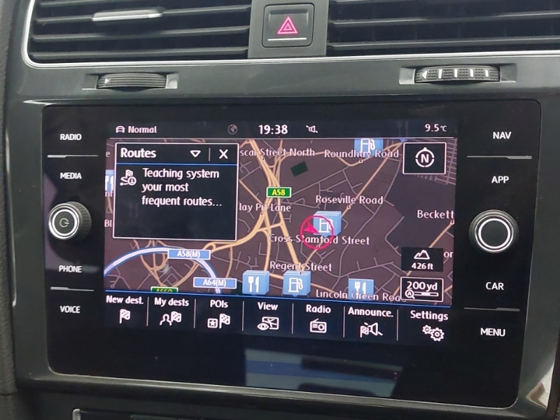 Used Volkswagen Golf 2017 for sale - 77385825: Photo 14