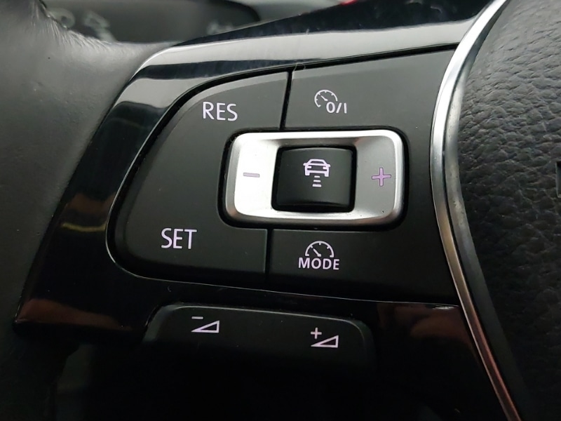 Used Volkswagen Golf 2017 for sale - 77385825: Photo 18