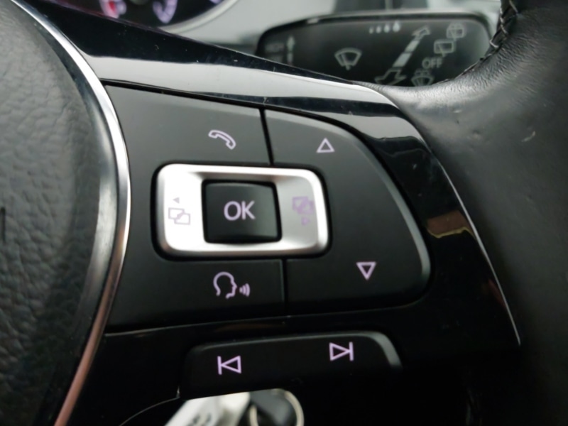 Used Volkswagen Golf 2017 for sale - 77385825: Photo 19