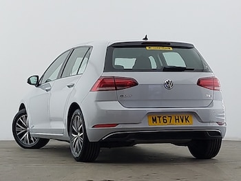 Used Volkswagen Golf 2017 for sale - 77385825: Photo