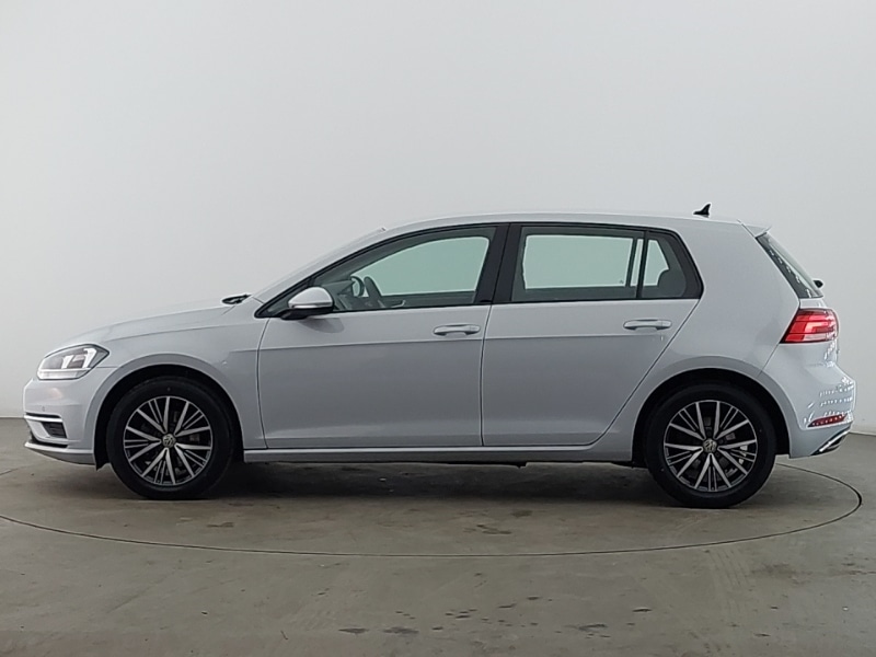 Used Volkswagen Golf 2017 for sale - 77385825: Photo 4