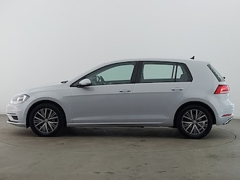 Used Volkswagen Golf 2017 for sale - 77385825: Photo