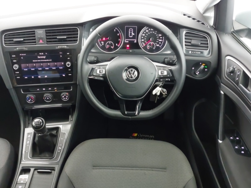 Used Volkswagen Golf 2017 for sale - 77385825: Photo 7