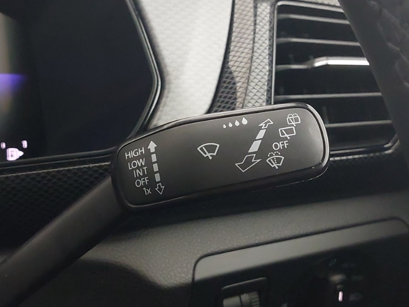 Used Volkswagen T-Cross 2024 for sale - 77252207: Photo 14