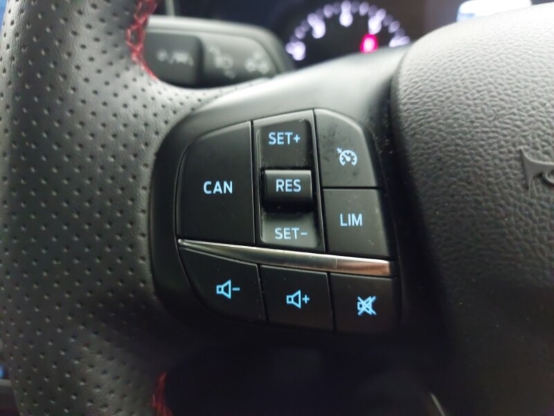 Used Ford Focus 2023 for sale - 77548934: Photo 18