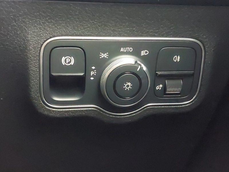 Used Mercedes-Benz EQB 2022 for sale - 77066069: Photo 17