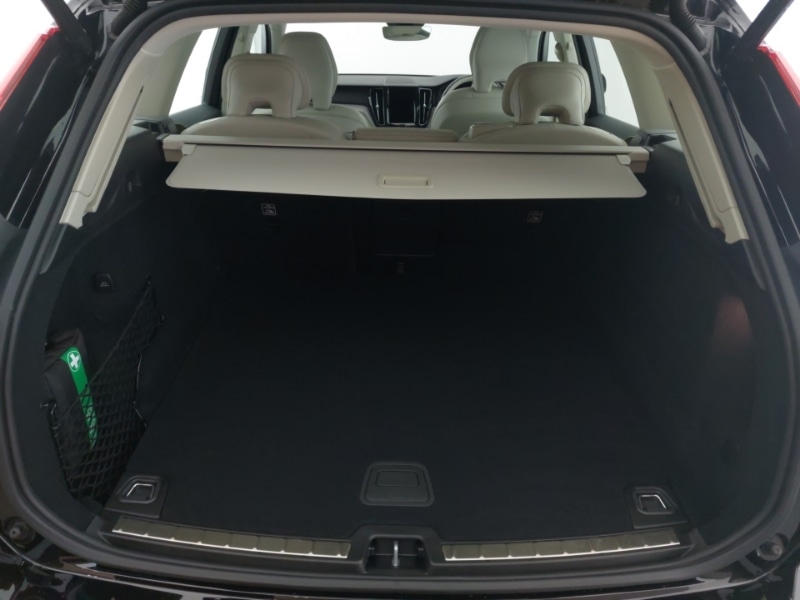 Used Volvo XC60 2024 for sale - 76187722: Photo 8