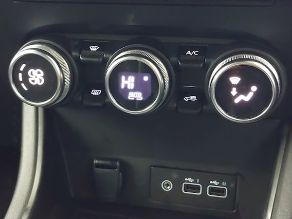 Used Renault Captur 2024 for sale - 76294235: Photo 16