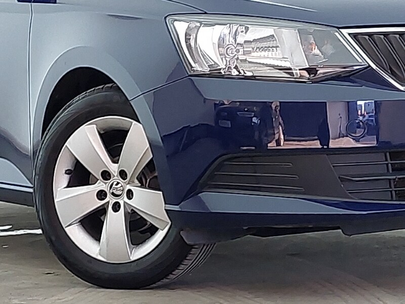 Used Skoda Fabia 2018 for sale - 77228862: Photo 9