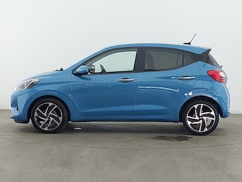 Used Hyundai i10 2023 for sale - 78957381: Photo