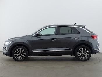 Used Volkswagen T-Roc 2018 for sale - 77908055: Photo
