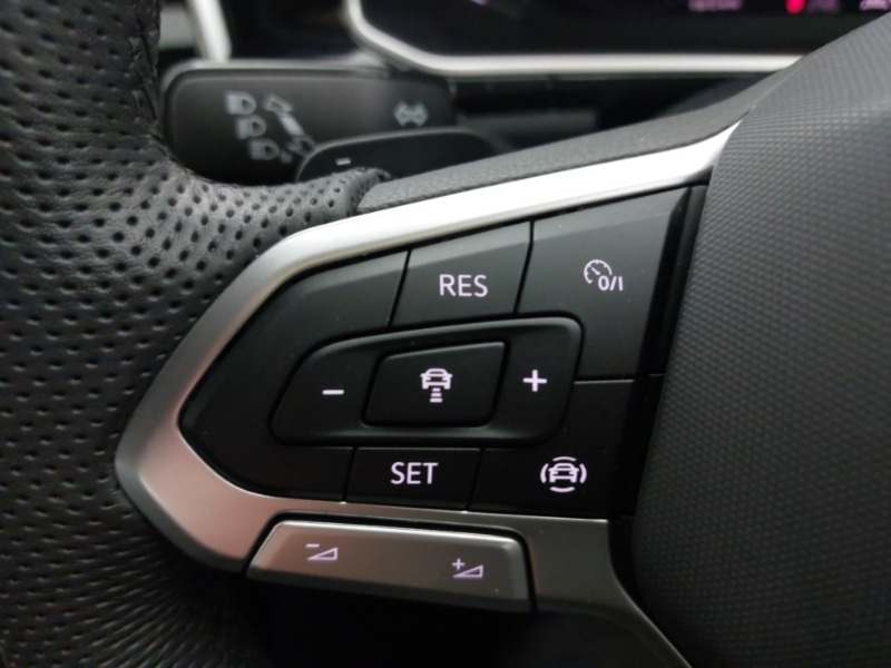 Used Volkswagen T-Roc 2025 for sale - 77130138: Photo 18