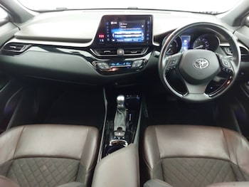 Used Toyota C-HR 2017 for sale - 78253320: Photo