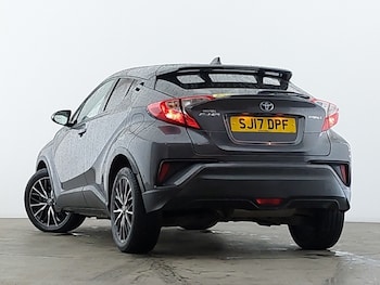 Used Toyota C-HR 2017 for sale - 78253320: Photo