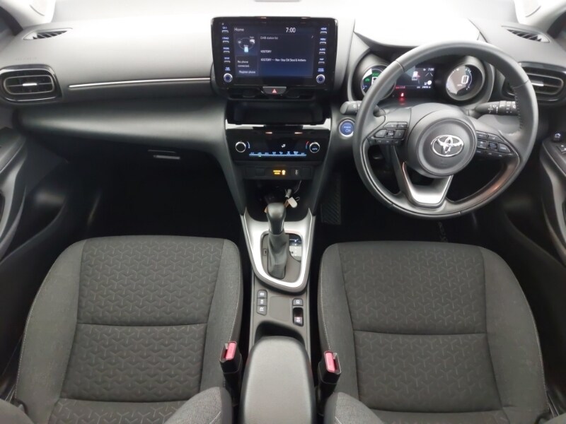 Used Toyota Yaris Cross 2023 for sale - 77999858: Photo 2