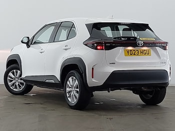 Used Toyota Yaris Cross 2023 for sale - 77999858: Photo