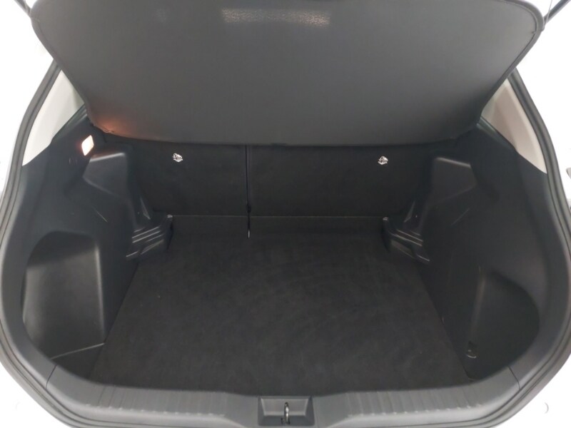 Used Toyota Yaris Cross 2023 for sale - 77999858: Photo 8