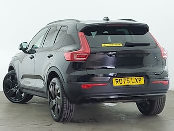 Used Volvo XC40 2025 for sale - 79790340: Photo