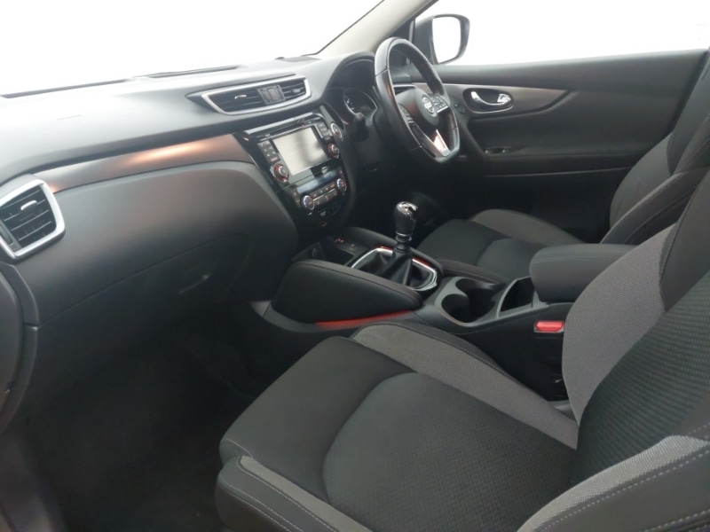 Used Nissan Qashqai 2018 for sale - 77189899: Photo 5