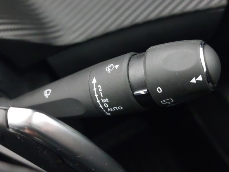 Used Peugeot 2008 2023 for sale - 77047399: Photo 14