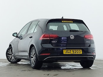 Used Volkswagen Golf 2018 for sale - 77573483: Photo