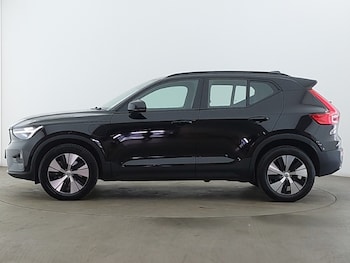 Used Volvo XC40 2023 for sale - 78759047: Photo