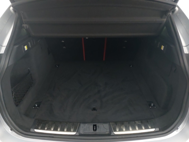 Used Jaguar F-Pace 2022 for sale - 76987268: Photo 8