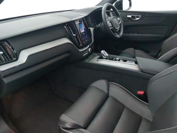 Used Volvo XC60 2024 for sale - 75768253: Photo 5
