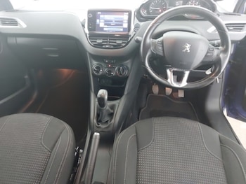 Used Peugeot 208 2016 for sale - 78940801: Photo