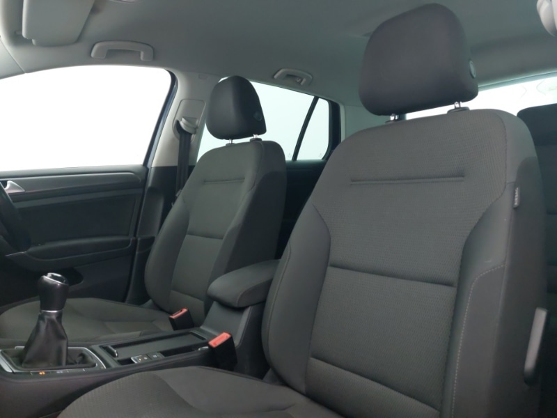 Used Volkswagen Golf 2019 for sale - 77657073: Photo 12