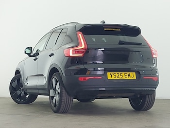 Used Volvo XC40 2025 for sale - 78498996: Photo