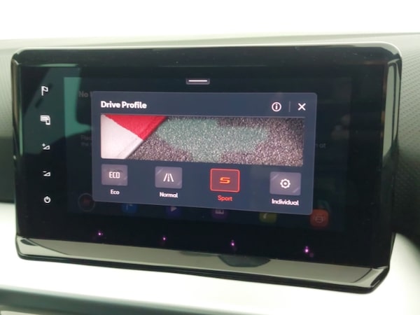 Used SEAT Arona 2024 for sale - 75645382: Photo 18