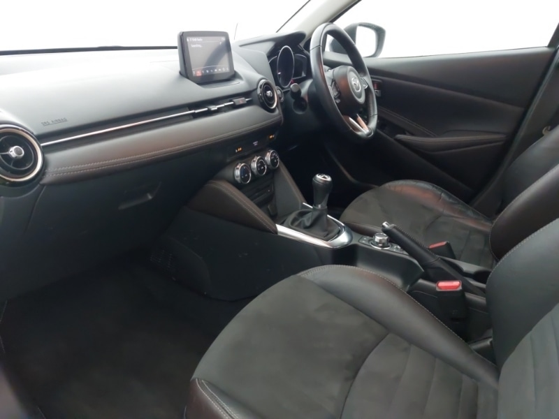 Used Mazda Mazda2 2017 for sale - 77379779: Photo 5
