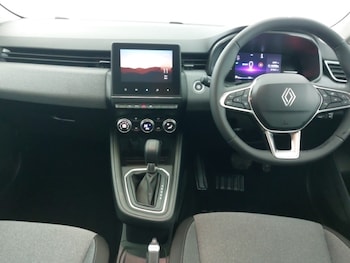 Used Renault Clio 2025 for sale - 78865879: Photo